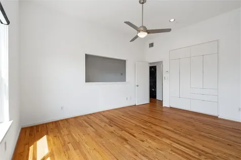 112 Byrne Street C Houston TX 77009
