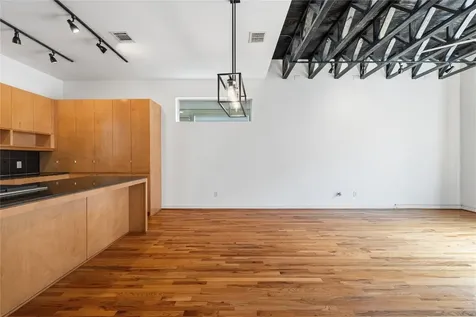 112 Byrne Street C Houston TX 77009