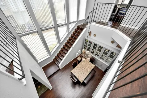 1116 Bering Dr Drive 28 Houston TX 77057