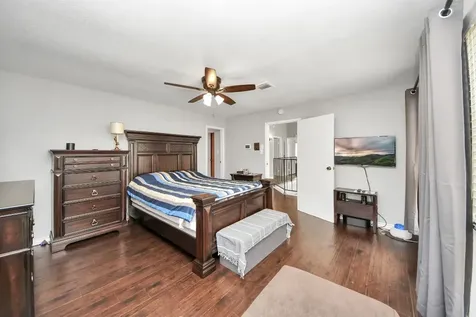 1116 Bering Dr Drive 28 Houston TX 77057