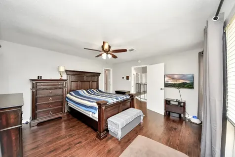 1116 Bering Dr Drive 28 Houston TX 77057