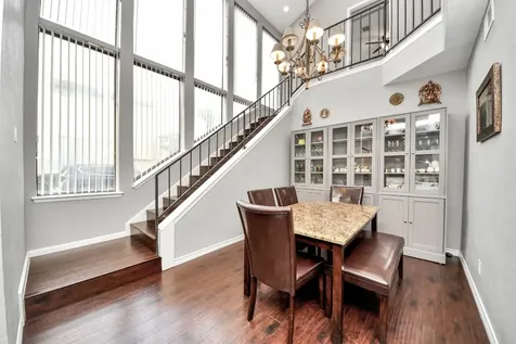 1116 Bering Dr Drive 28 Houston TX 77057