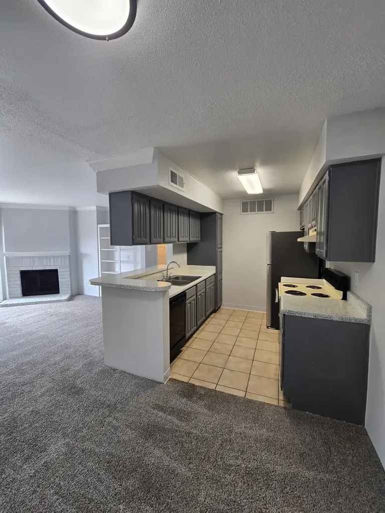 4747 Allendale Road 8 Houston TX 77017