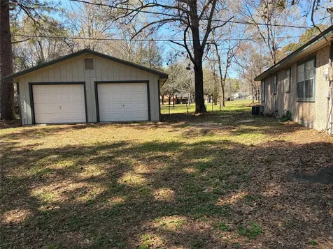 221 Yellowstone Livingston TX 77351