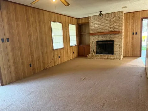 221 Yellowstone Livingston TX 77351