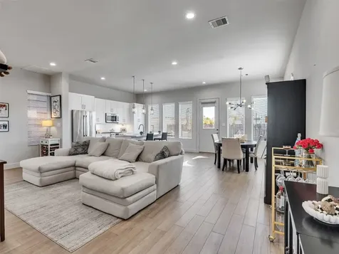 5702 Rucio Lane Houston TX 77092