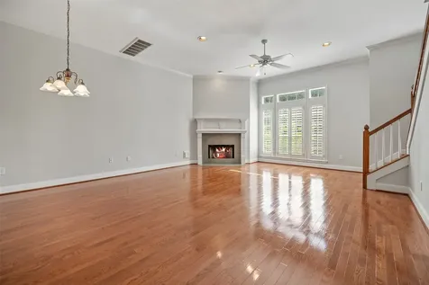 5106 Fairmont Street Houston TX 77005