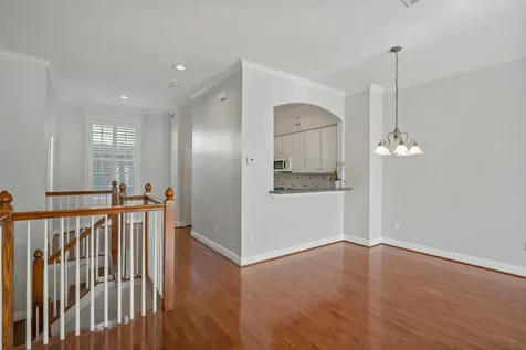 5106 Fairmont Street Houston TX 77005