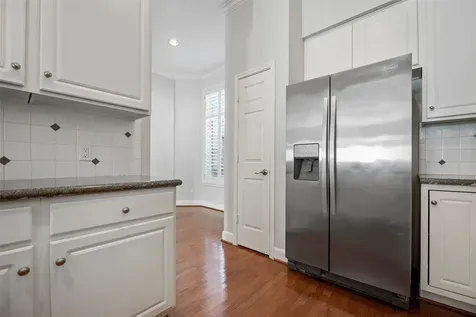 5106 Fairmont Street Houston TX 77005