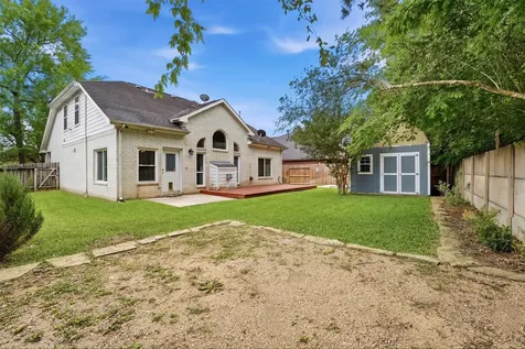 21812 Grand Lancelot Drive Kingwood TX 77339