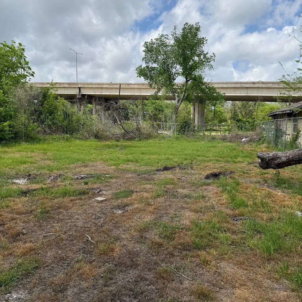 2117 Kirk Street Houston TX 77026