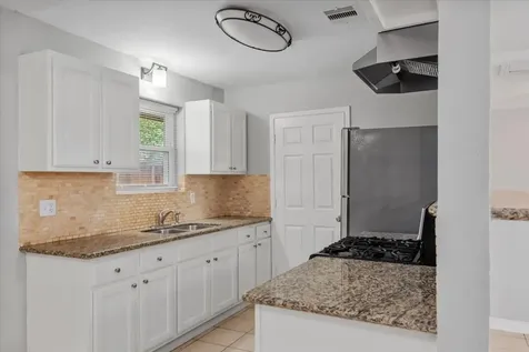 1935 Barnsley Lane Houston TX 77088