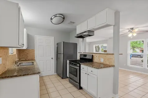 1935 Barnsley Lane Houston TX 77088