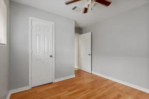 1935 Barnsley Lane Houston TX 77088