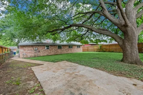 1935 Barnsley Lane Houston TX 77088