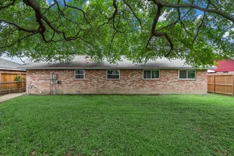 1935 Barnsley Lane Houston TX 77088