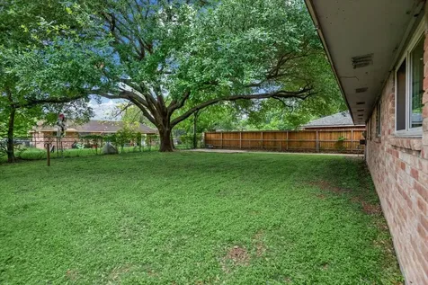 1935 Barnsley Lane Houston TX 77088