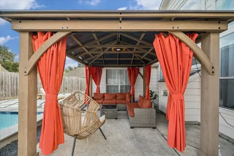 11306 Avon Place Houston TX 77066