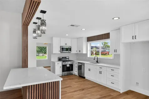 4820 Country Club View Baytown TX 77521