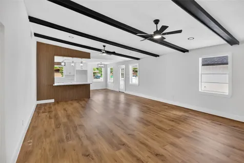4820 Country Club View Baytown TX 77521