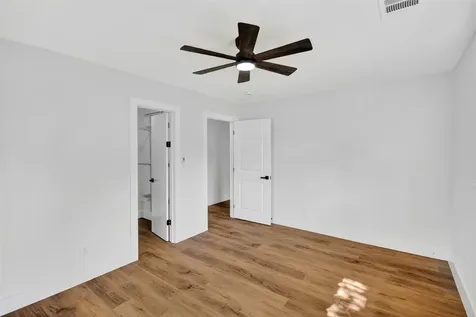 4820 Country Club View Baytown TX 77521
