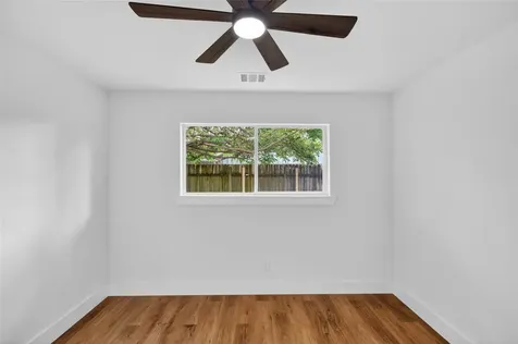 4820 Country Club View Baytown TX 77521