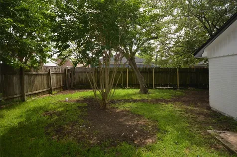 4820 Country Club View Baytown TX 77521