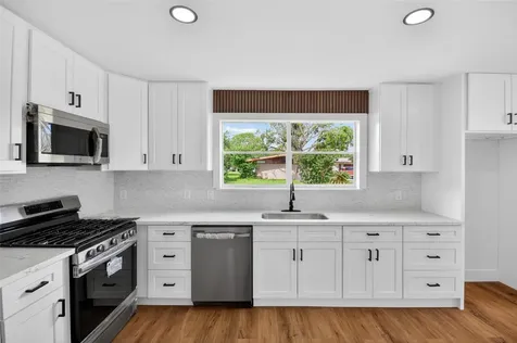 4820 Country Club View Baytown TX 77521