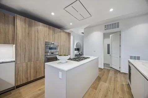 2323 San Felipe Street 901 Houston TX 77019