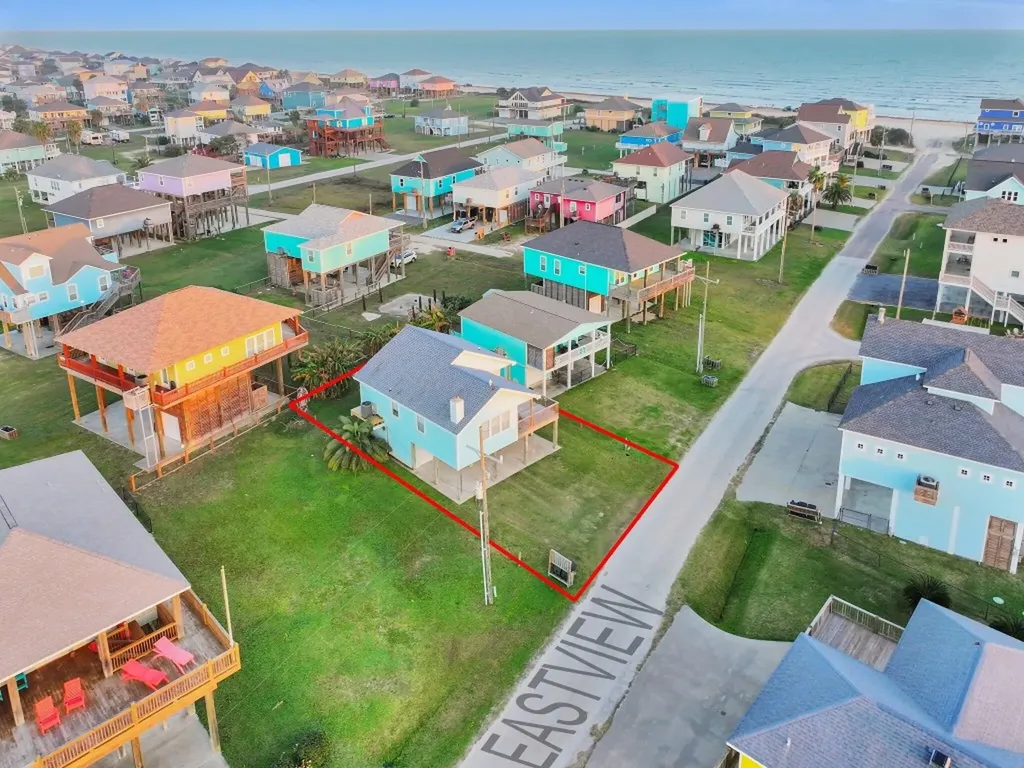 836 Eastview Crystal Beach TX 77650