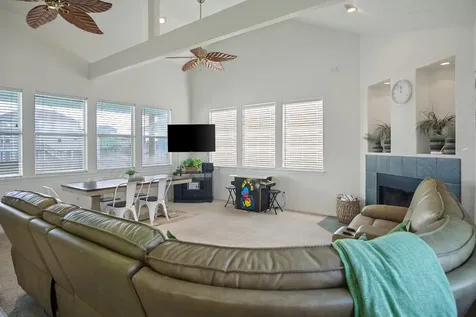 836 Eastview Crystal Beach TX 77650