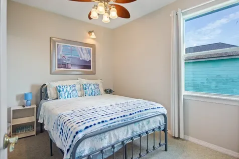 836 Eastview Crystal Beach TX 77650