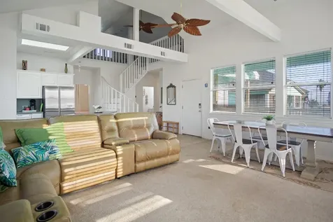 836 Eastview Crystal Beach TX 77650