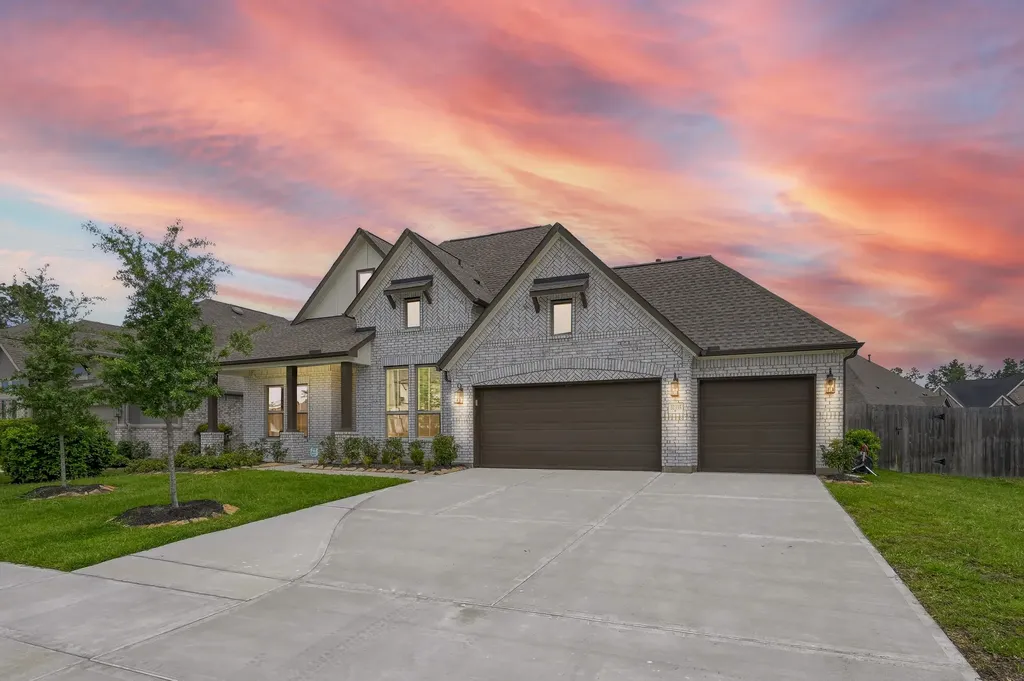 32335 Noble Creek Drive Conroe TX 77385