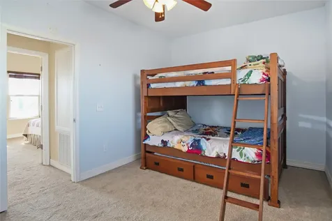 919 Mary Ann Crystal Beach TX 77650