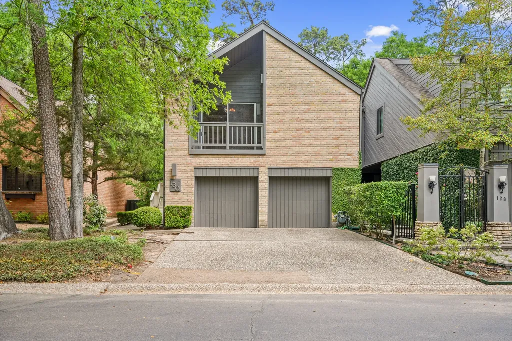 130 Sugarberry Circle Houston TX 77024