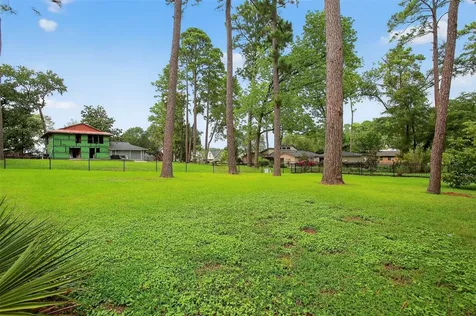 15207 Jamaica Drive Willis TX 77318