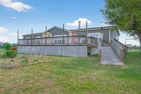 3588 Centerhill Road Bellville TX 77418