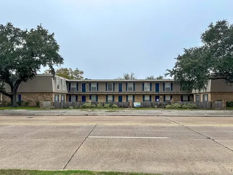 2101 6th Avenue N 3 Texas City TX 77590