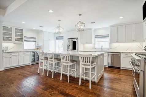 6249 Olympia Drive Houston TX 77057