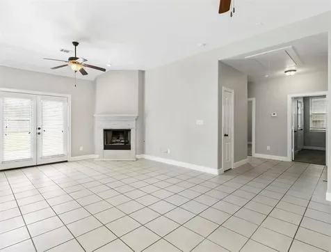 304 Country Crossing Circle Magnolia TX 77354