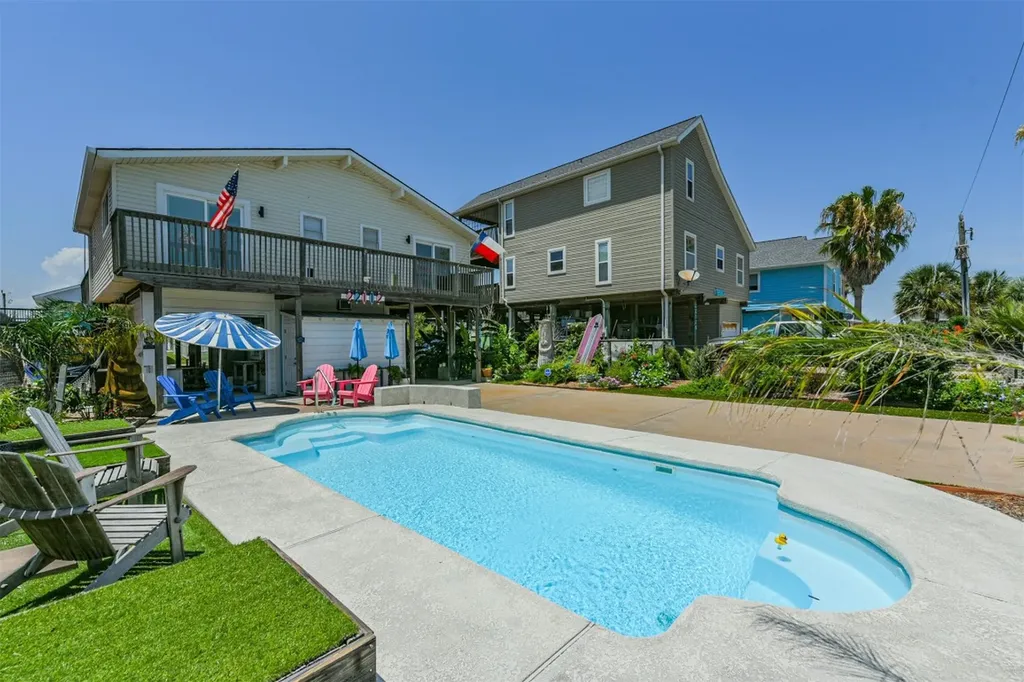 22112 Yoakum Drive Galveston TX 77554