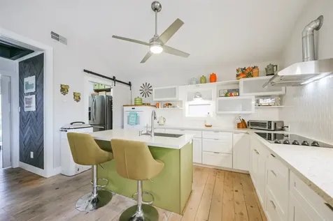 22112 Yoakum Drive Galveston TX 77554