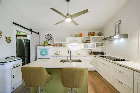 22112 Yoakum Drive Galveston TX 77554