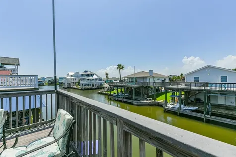 22112 Yoakum Drive Galveston TX 77554