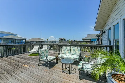 22112 Yoakum Drive Galveston TX 77554