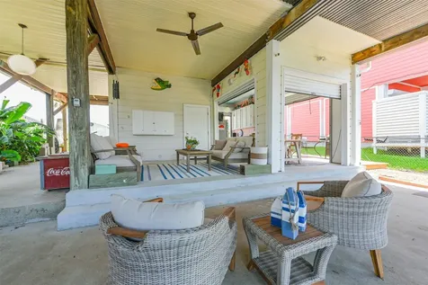 22112 Yoakum Drive Galveston TX 77554