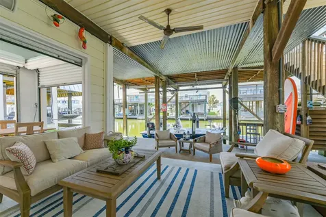 22112 Yoakum Drive Galveston TX 77554