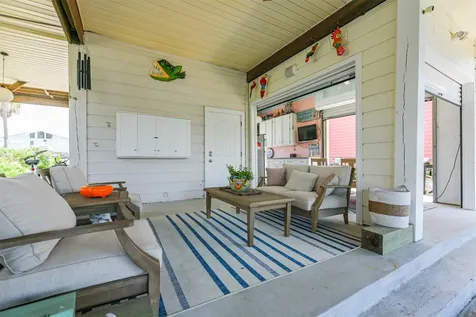 22112 Yoakum Drive Galveston TX 77554
