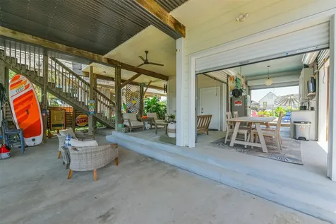 22112 Yoakum Drive Galveston TX 77554
